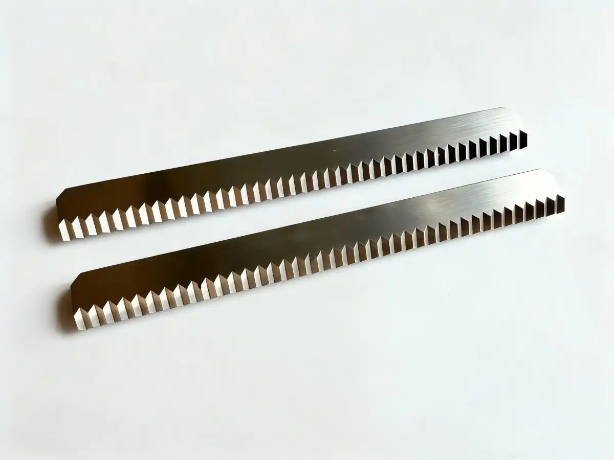 serrated blade