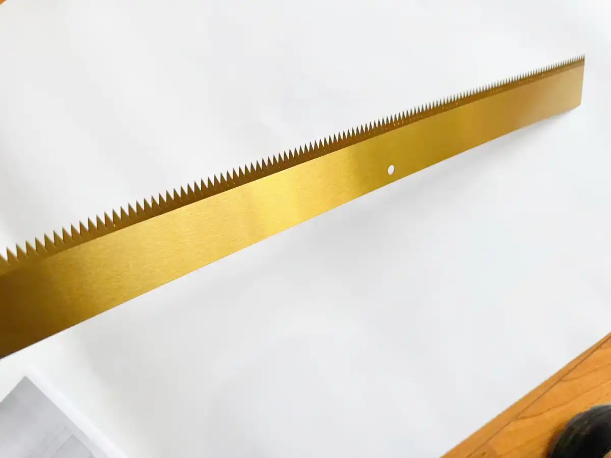 titanium coated serrated blade 08