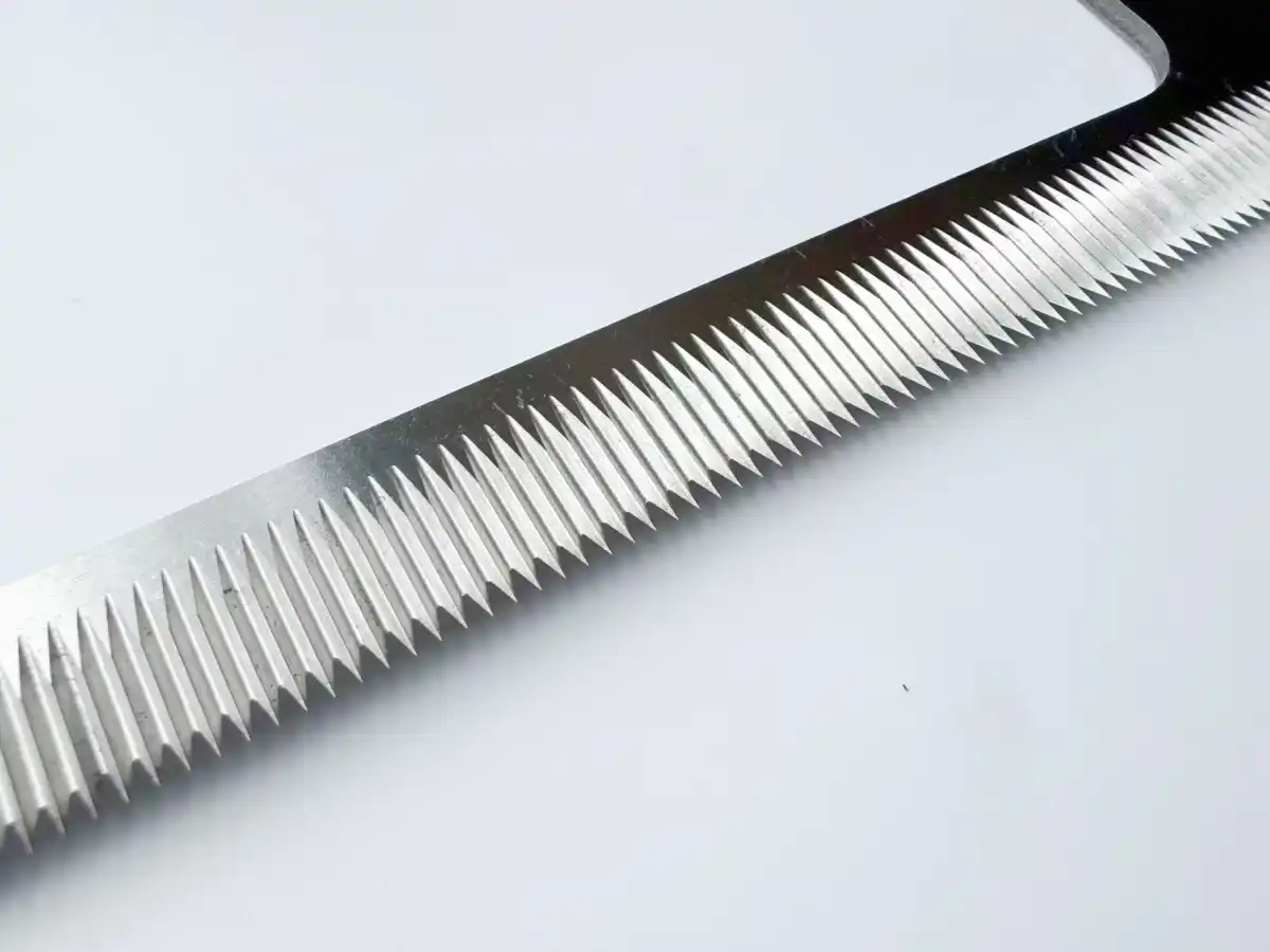 custom serrated blade 06